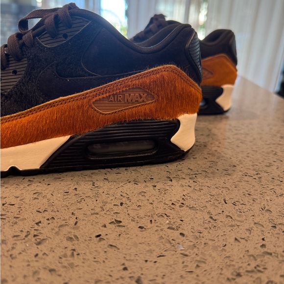 Nike Air Max Black and Brown sneaker - Picture 5 of 7
